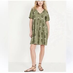 Old Navy Green Floral Tiered Swing Dress Women's Large Short Sleeves‎ V-neck